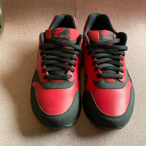 Nike Other - Nike AirMax 1 2015